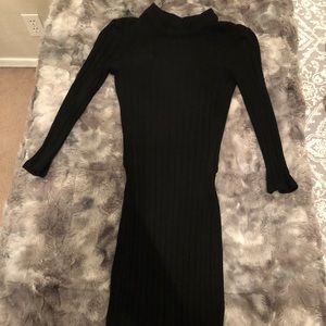 Long sleeve black midi dress